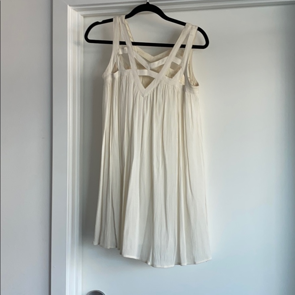 Adorable cutout maternity dress